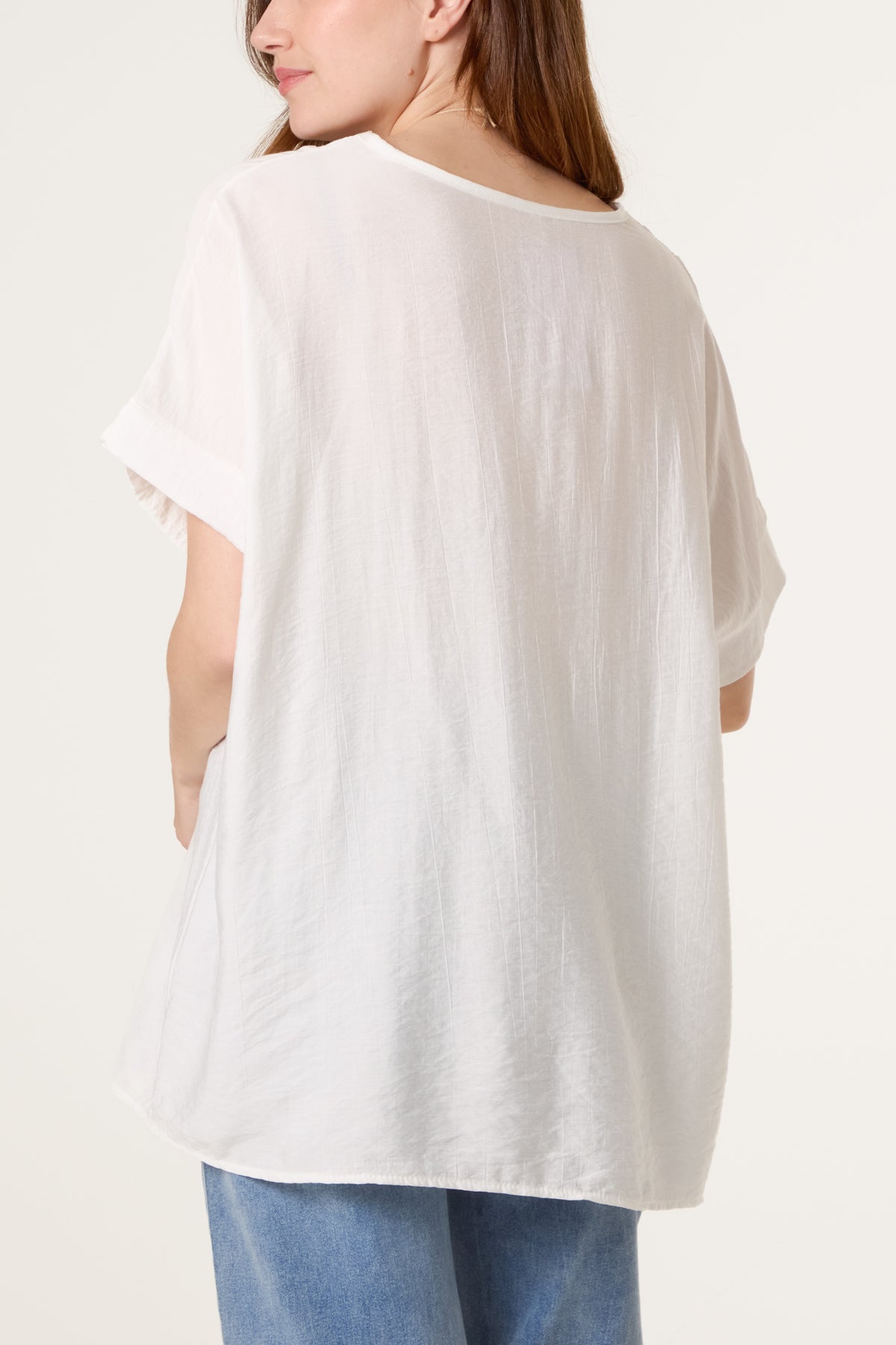 Necklace V-Neck Short Sleeve Top