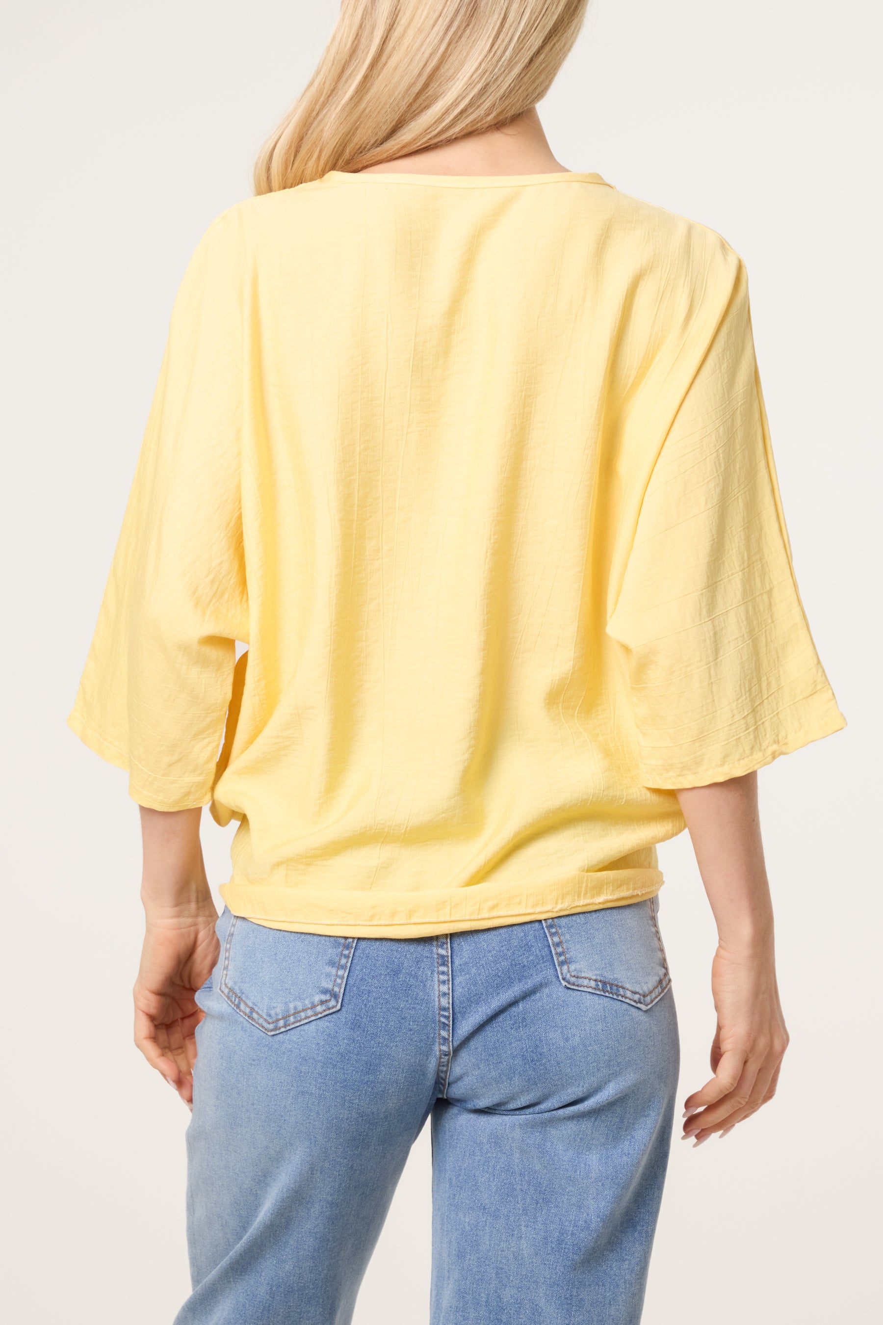Crinkle Fabric V-Neck Front Knot Top
