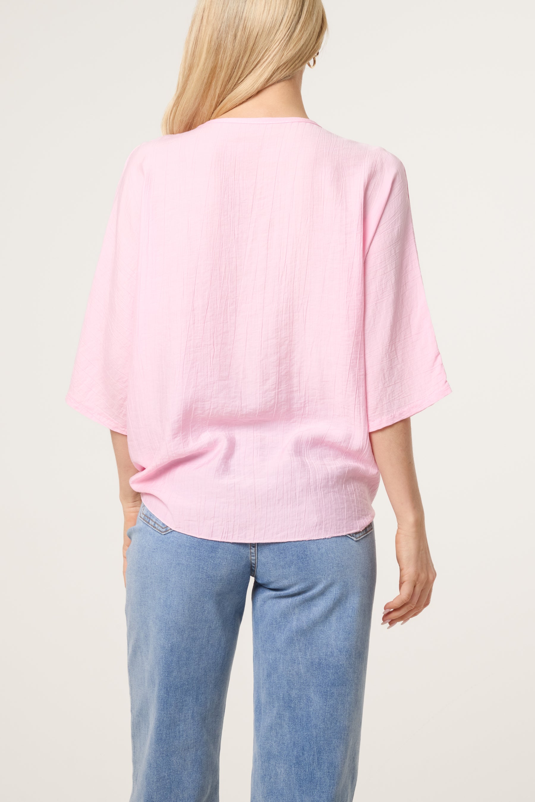 Crinkle Fabric V-Neck Front Knot Top