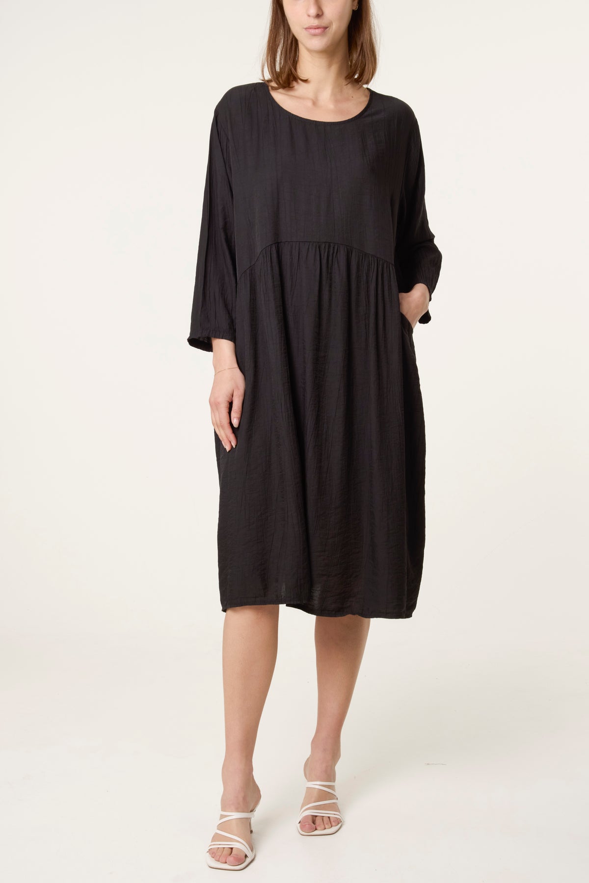 Crinkle Fabric 3/4 Sleeve Midi Dress