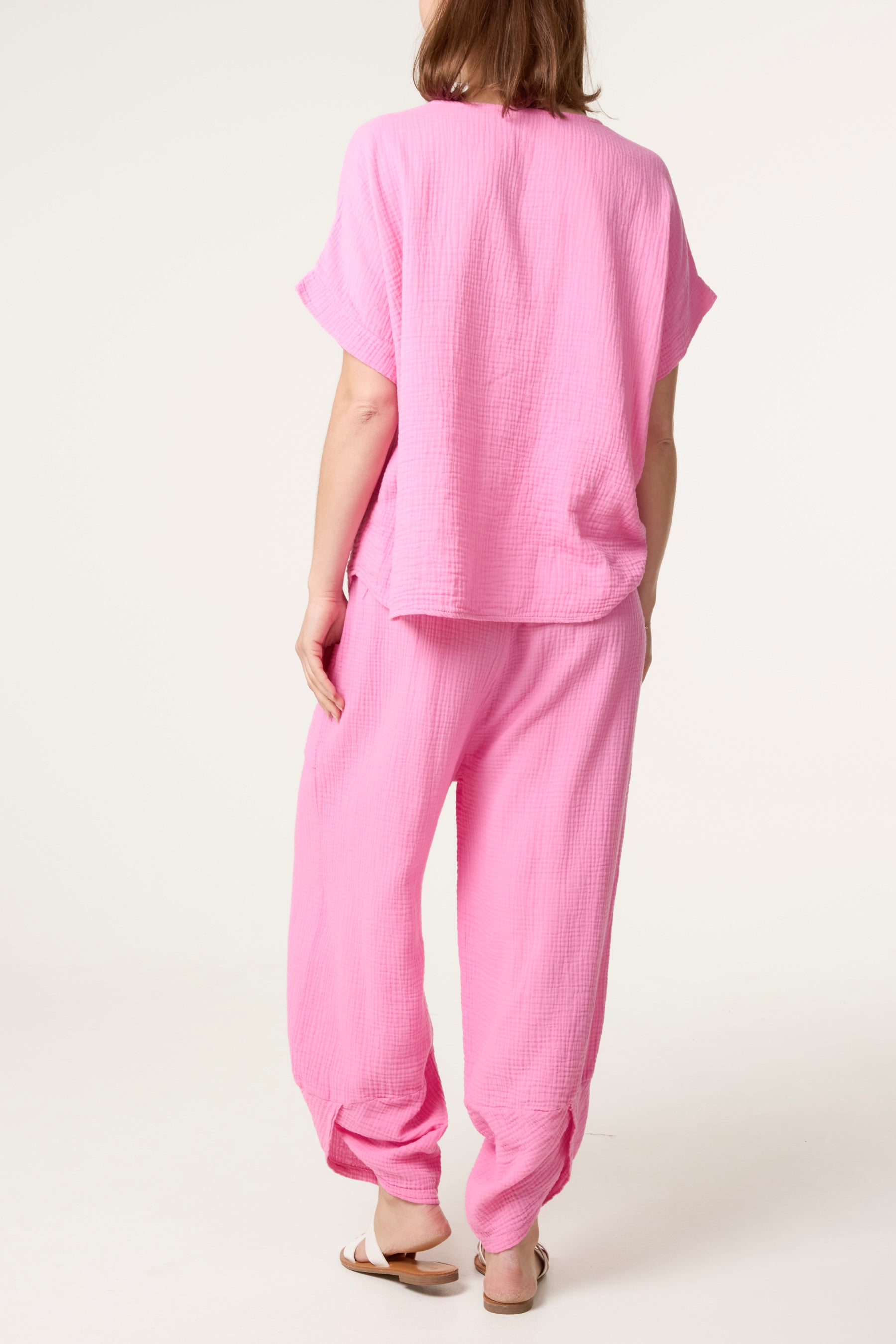 Cheesecloth Top & Barrel Leg Trousers