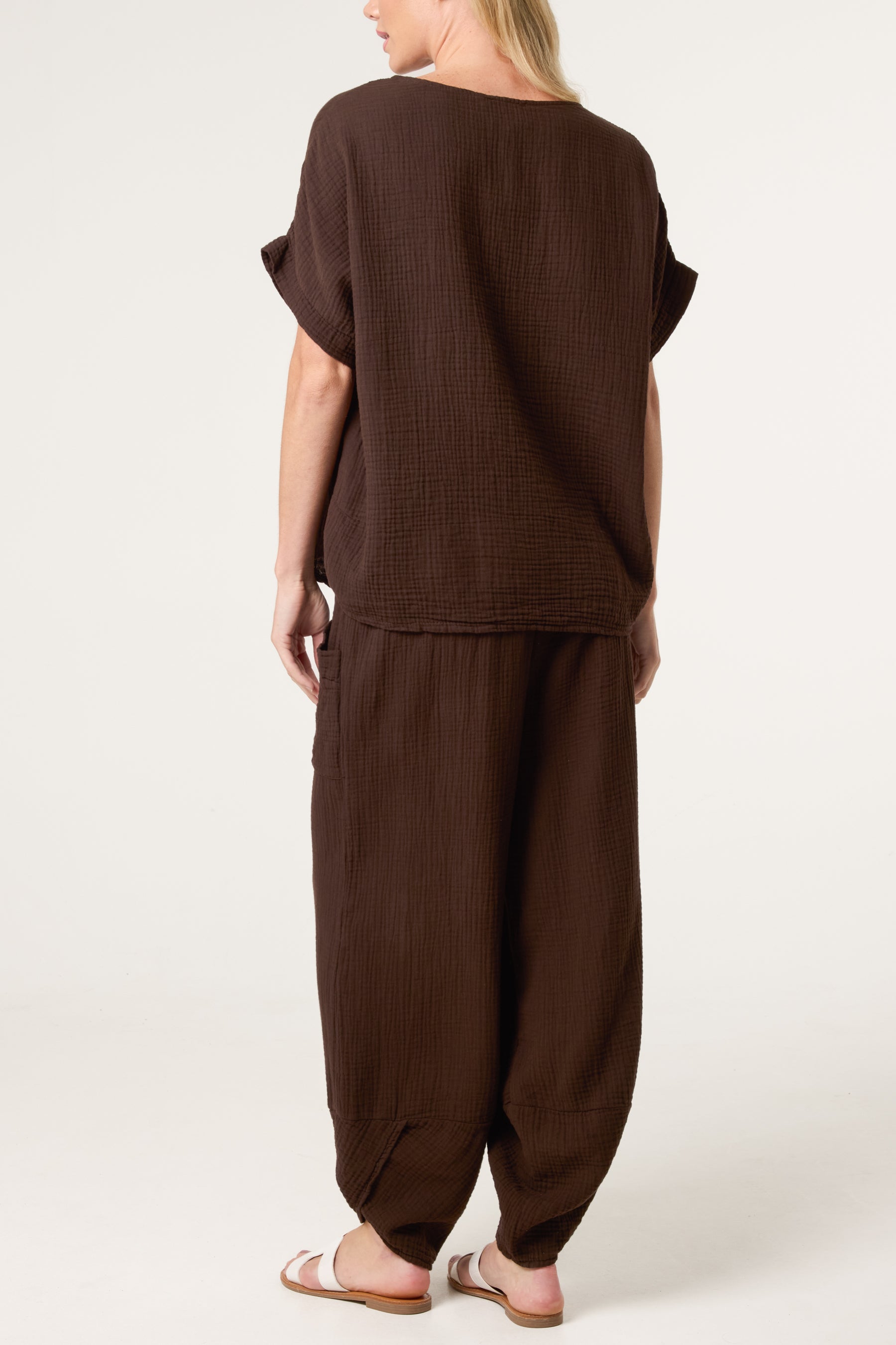 Cheesecloth Top & Barrel Leg Trousers
