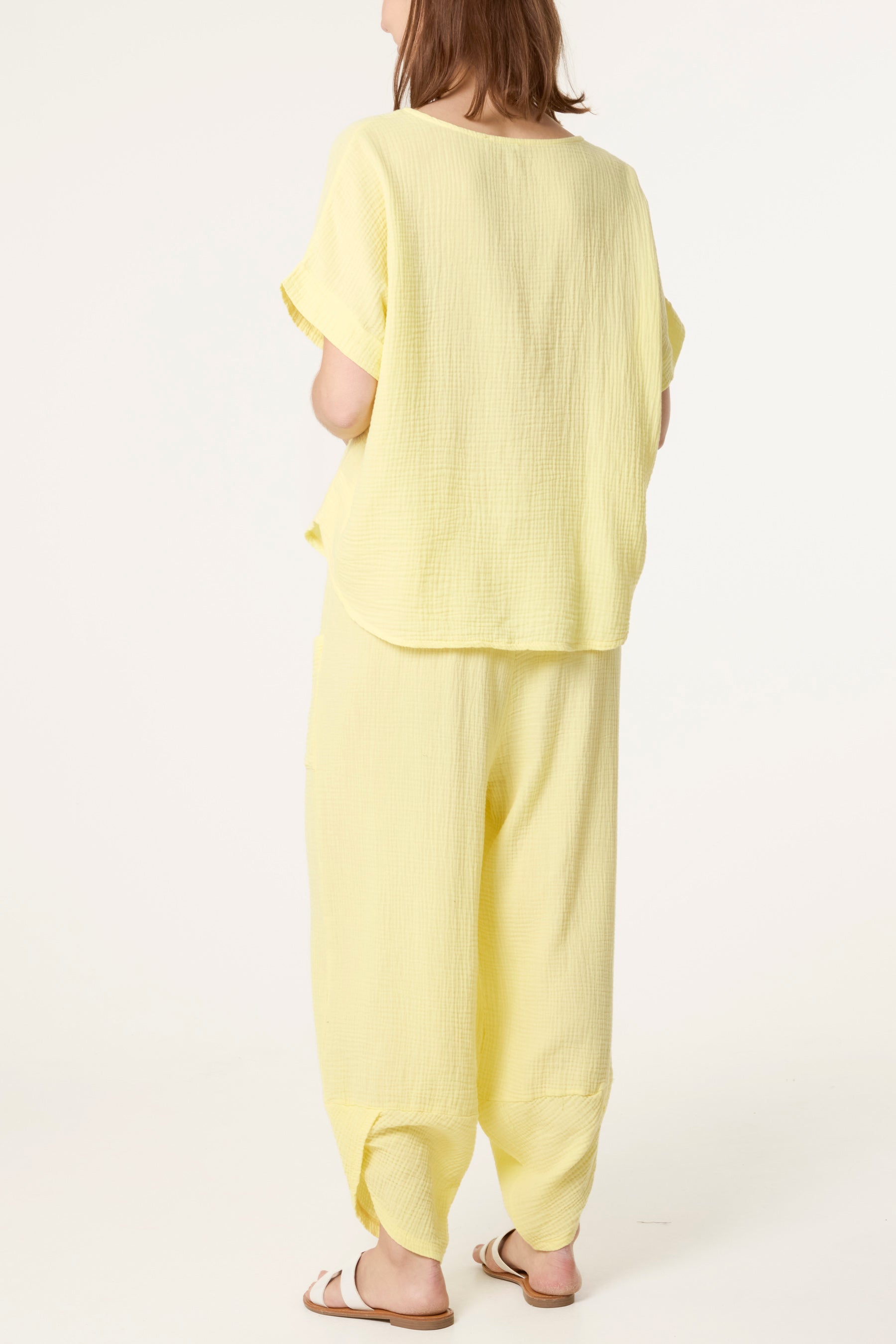 Cheesecloth Top & Barrel Leg Trousers