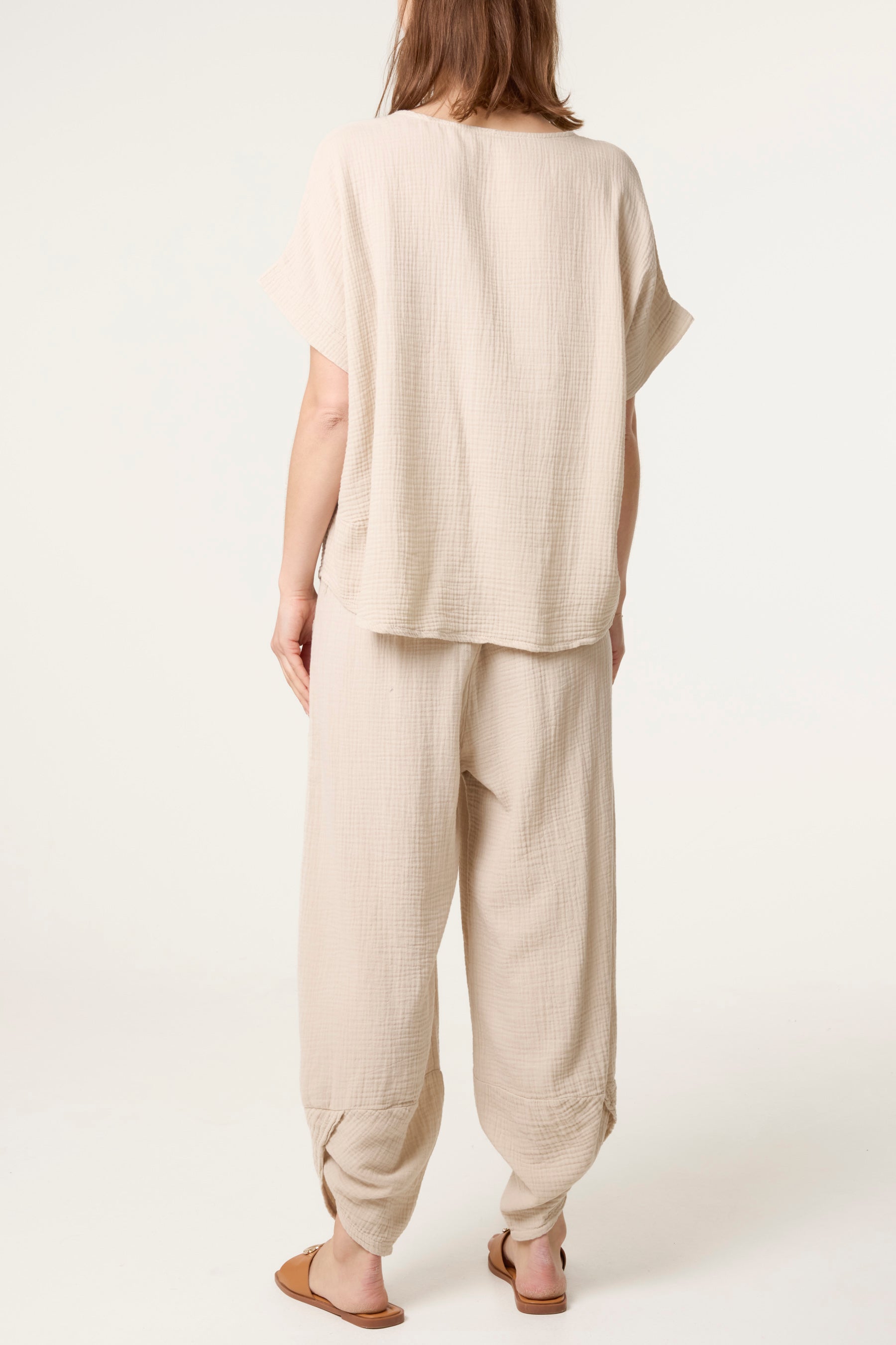 Cheesecloth Top & Barrel Leg Trousers