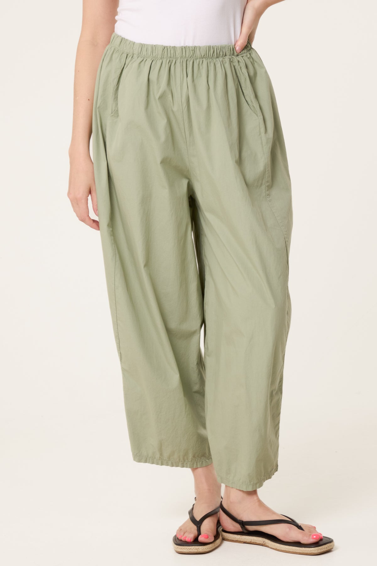 Elasticated Wide Leg 3/4 Length Trousers