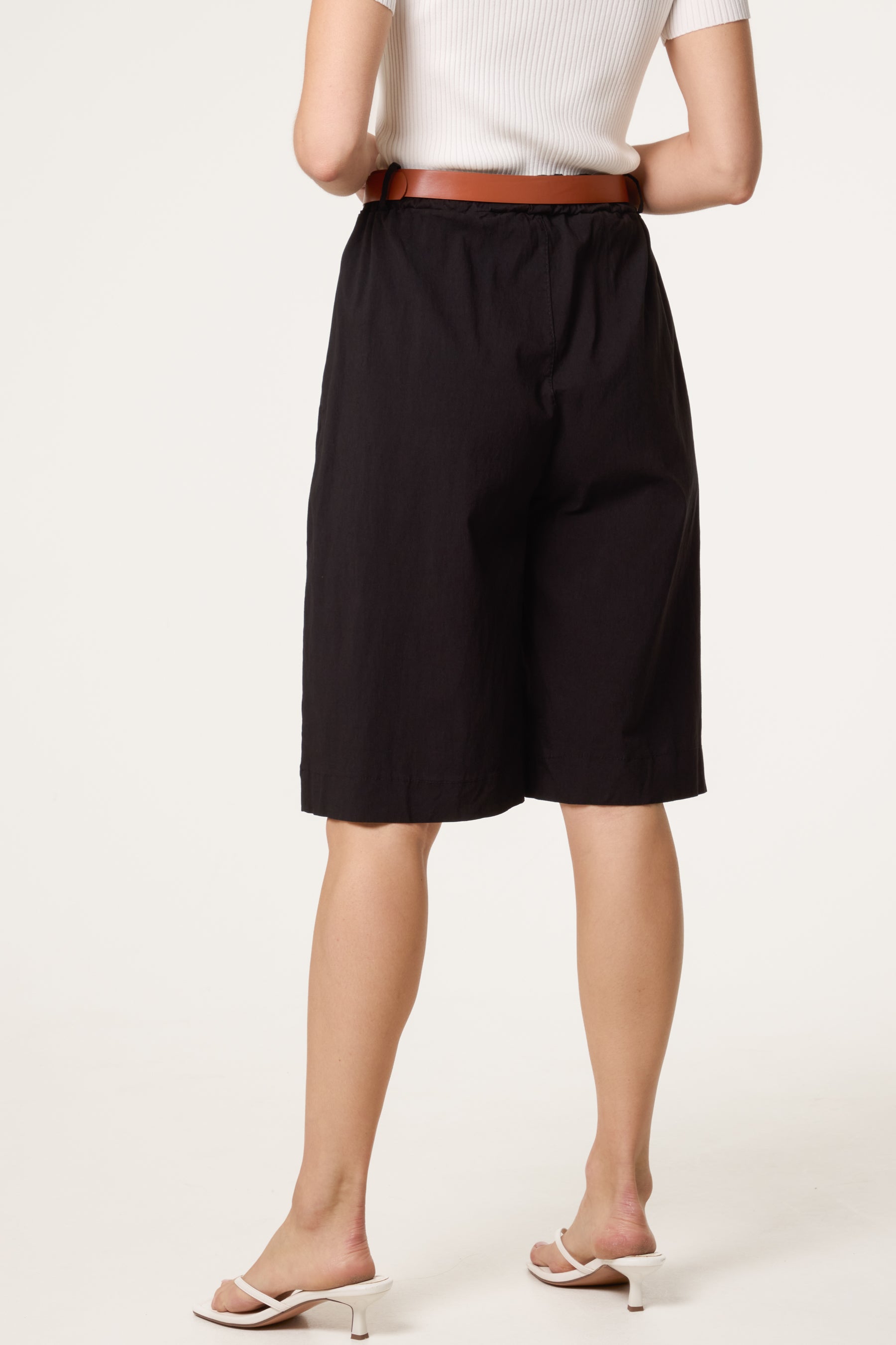Belted Begaline Bermuda Trousers