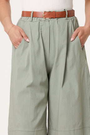 Belted Begaline Bermuda Trousers