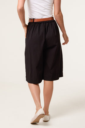 Belted Begaline Bermuda Trousers