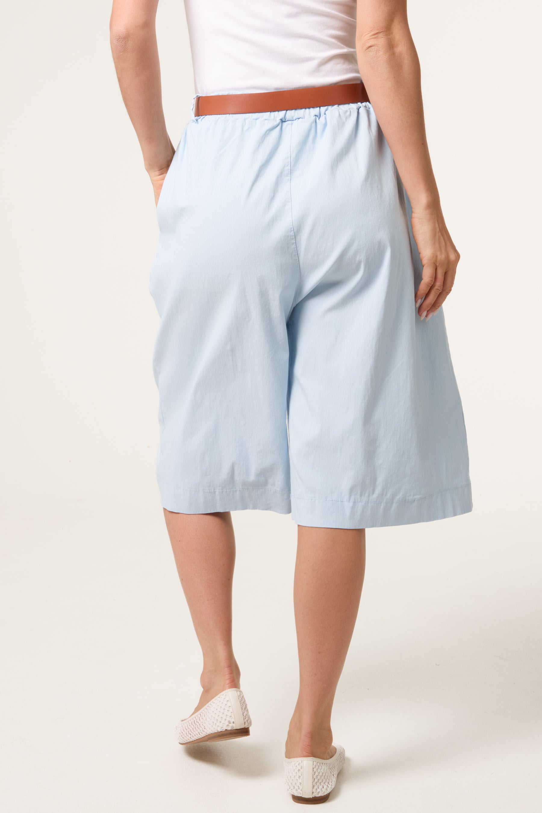 Belted Begaline Bermuda Trousers