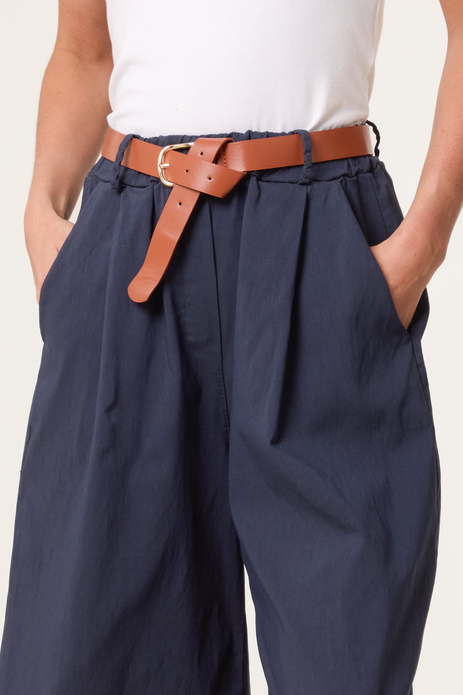Belted Begaline Bermuda Trousers