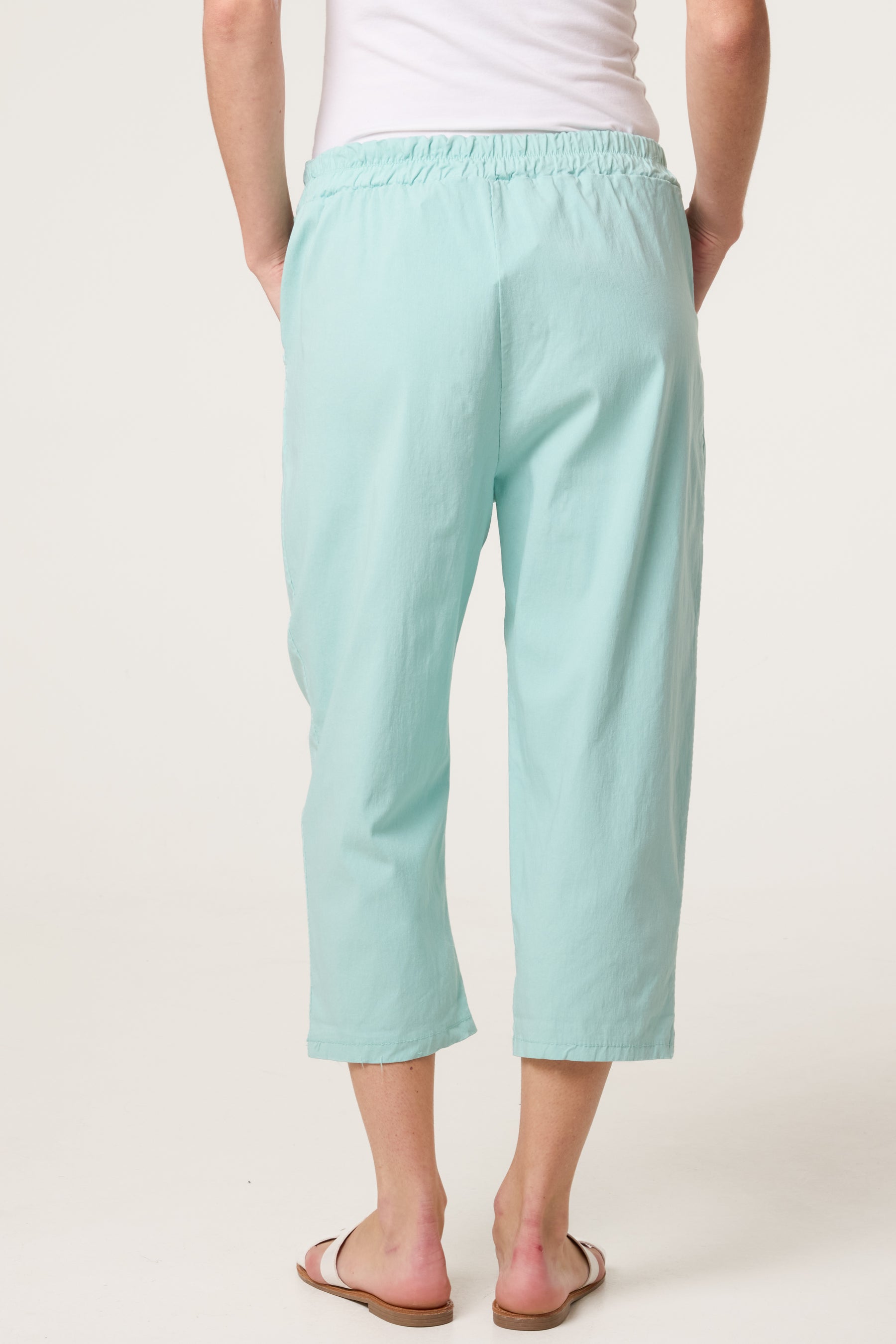 Magic Plain Stretch Capri Trousers