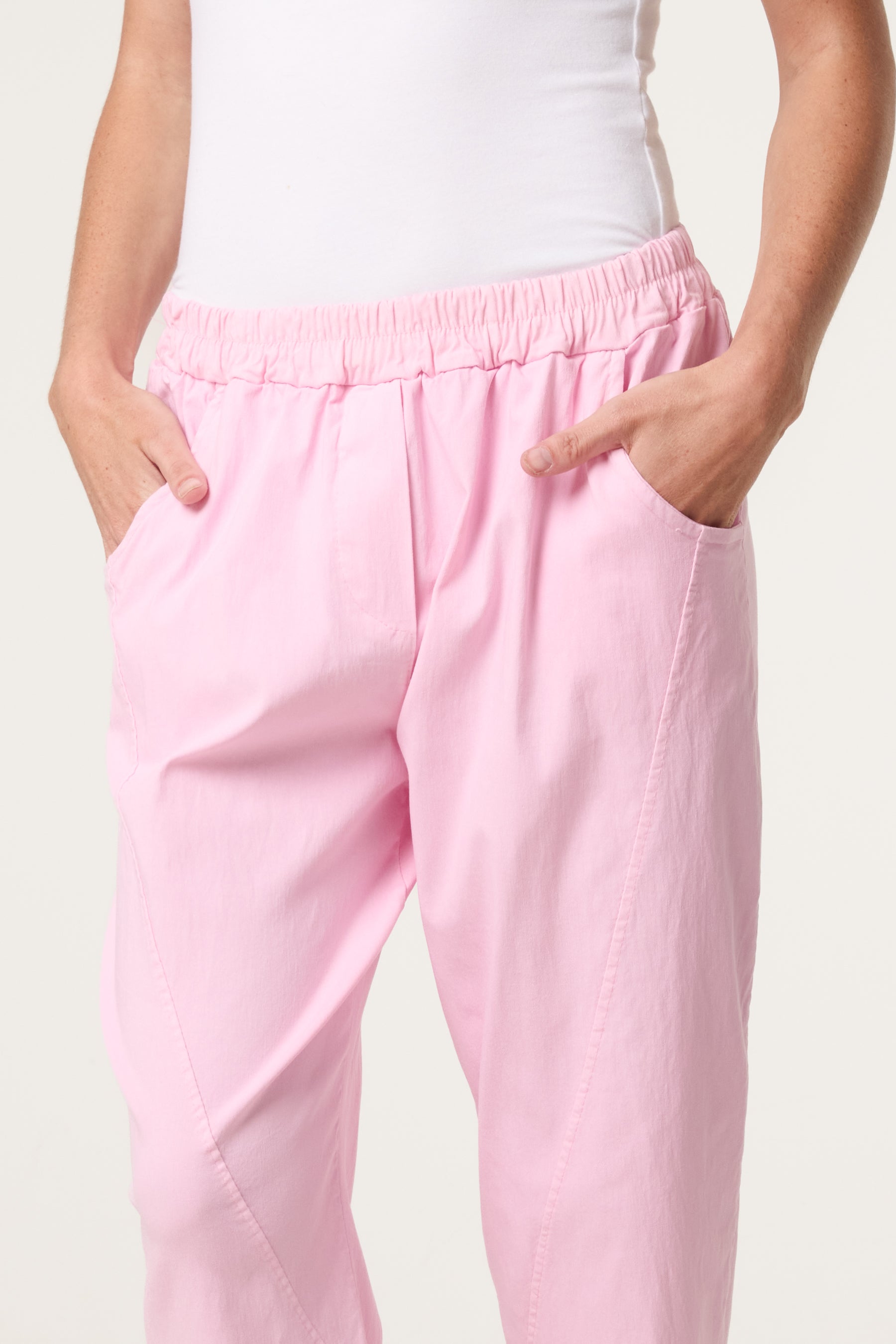 Magic Plain Stretch Capri Trousers