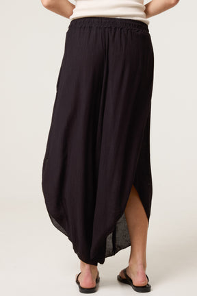 Wide Leg Crinkle Trouser