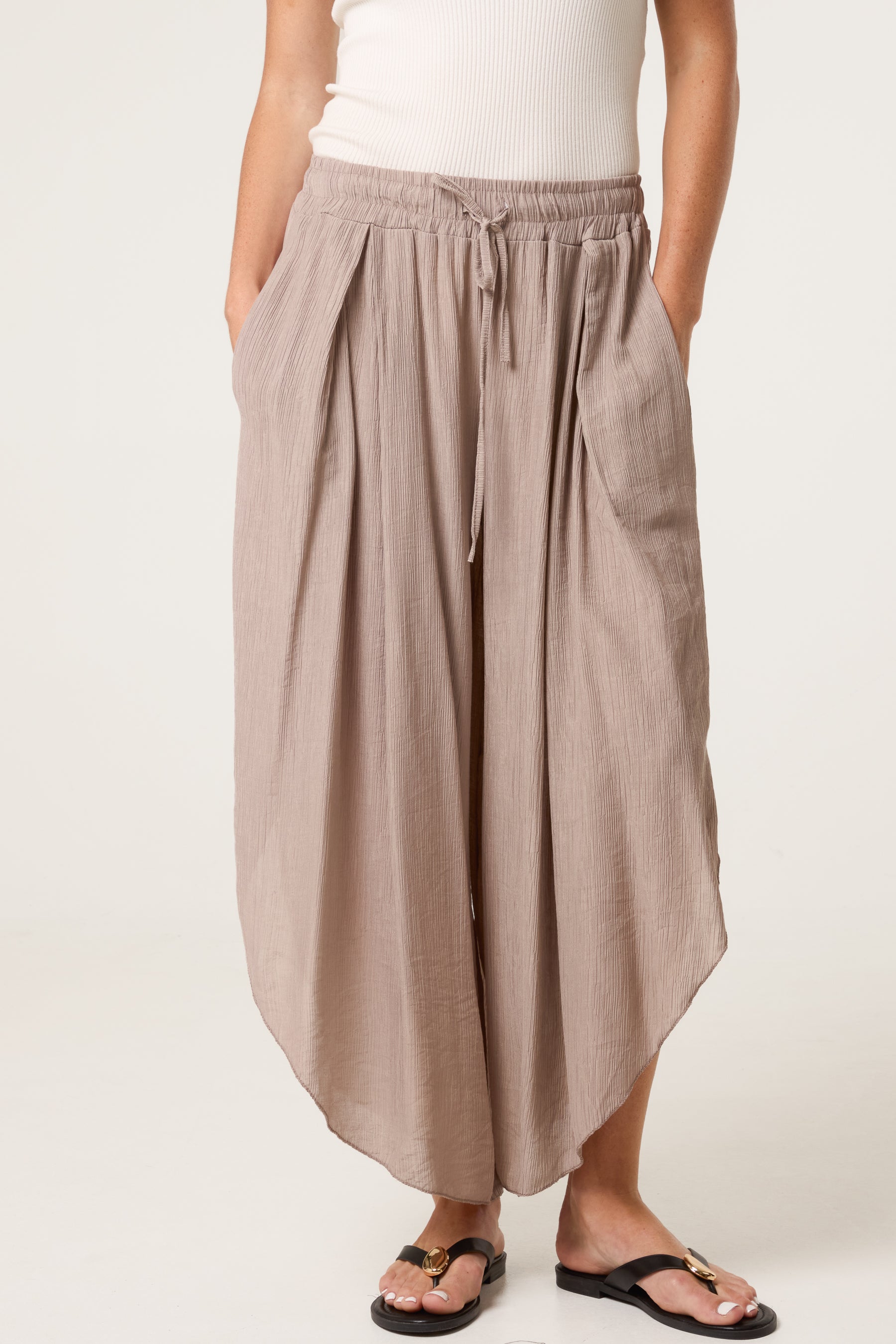Wide Leg Crinkle Trouser
