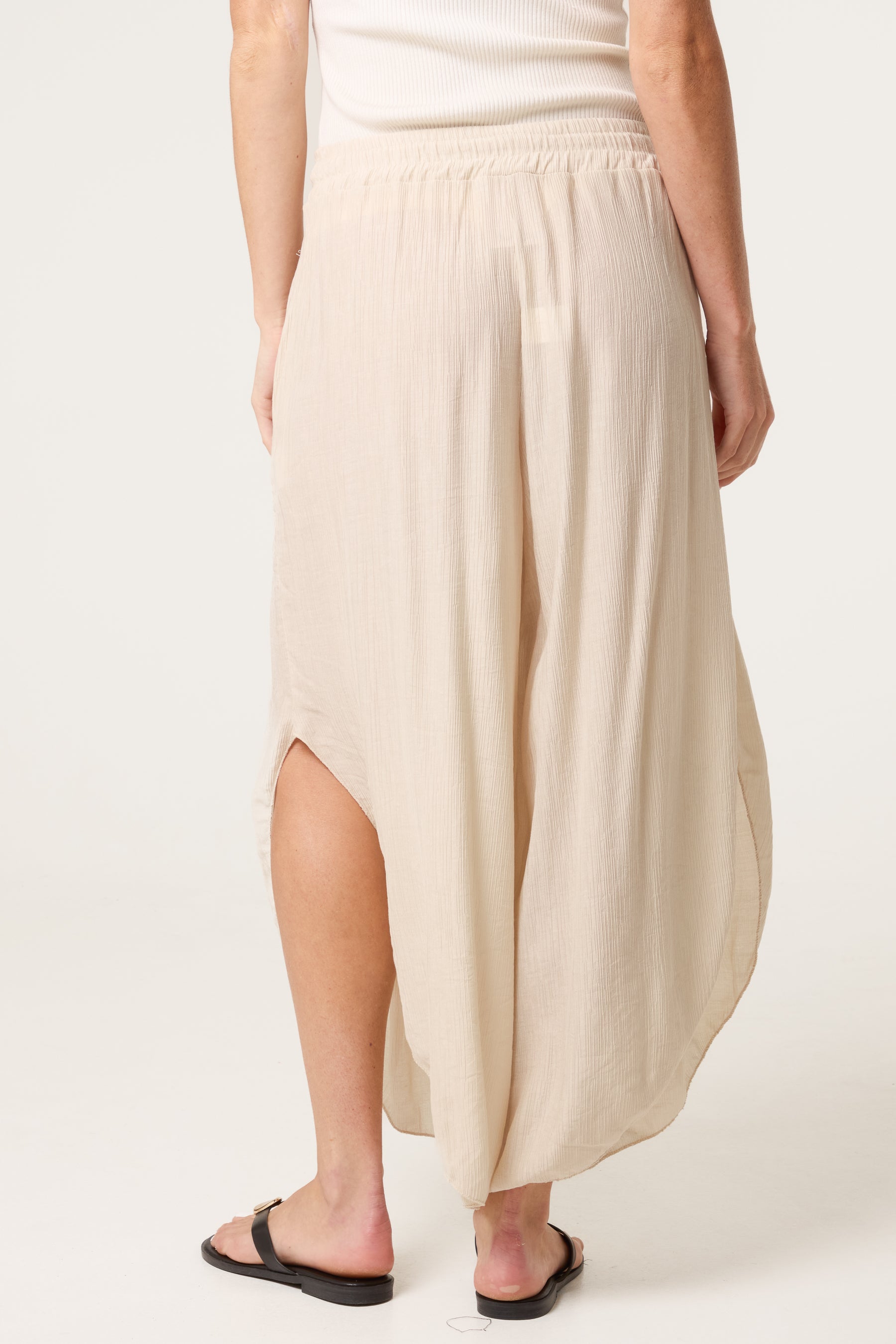 Wide Leg Crinkle Trouser