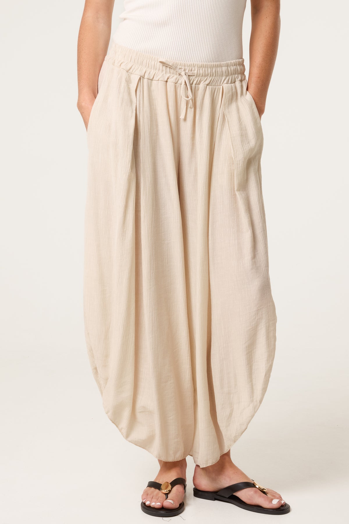 Wide Leg Crinkle Trouser