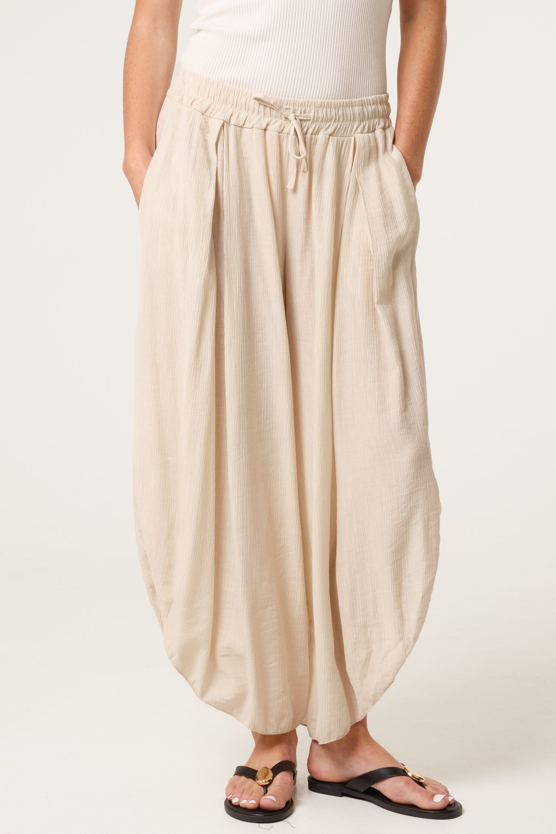 Wide Leg Crinkle Trouser
