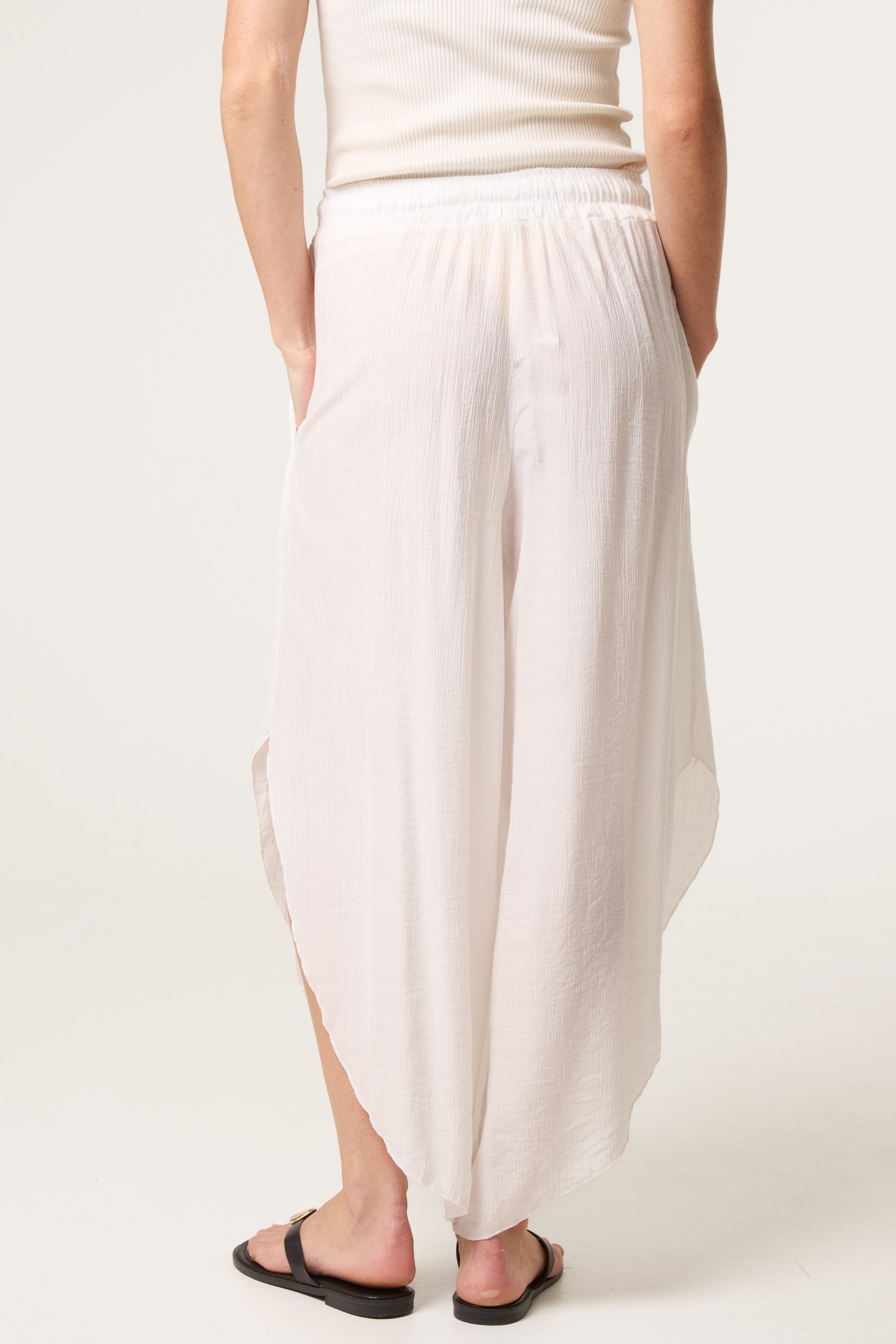 Wide Leg Crinkle Trouser