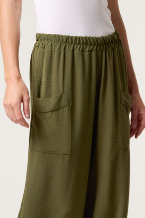 Light Weight Front Pocket Harem Trousers