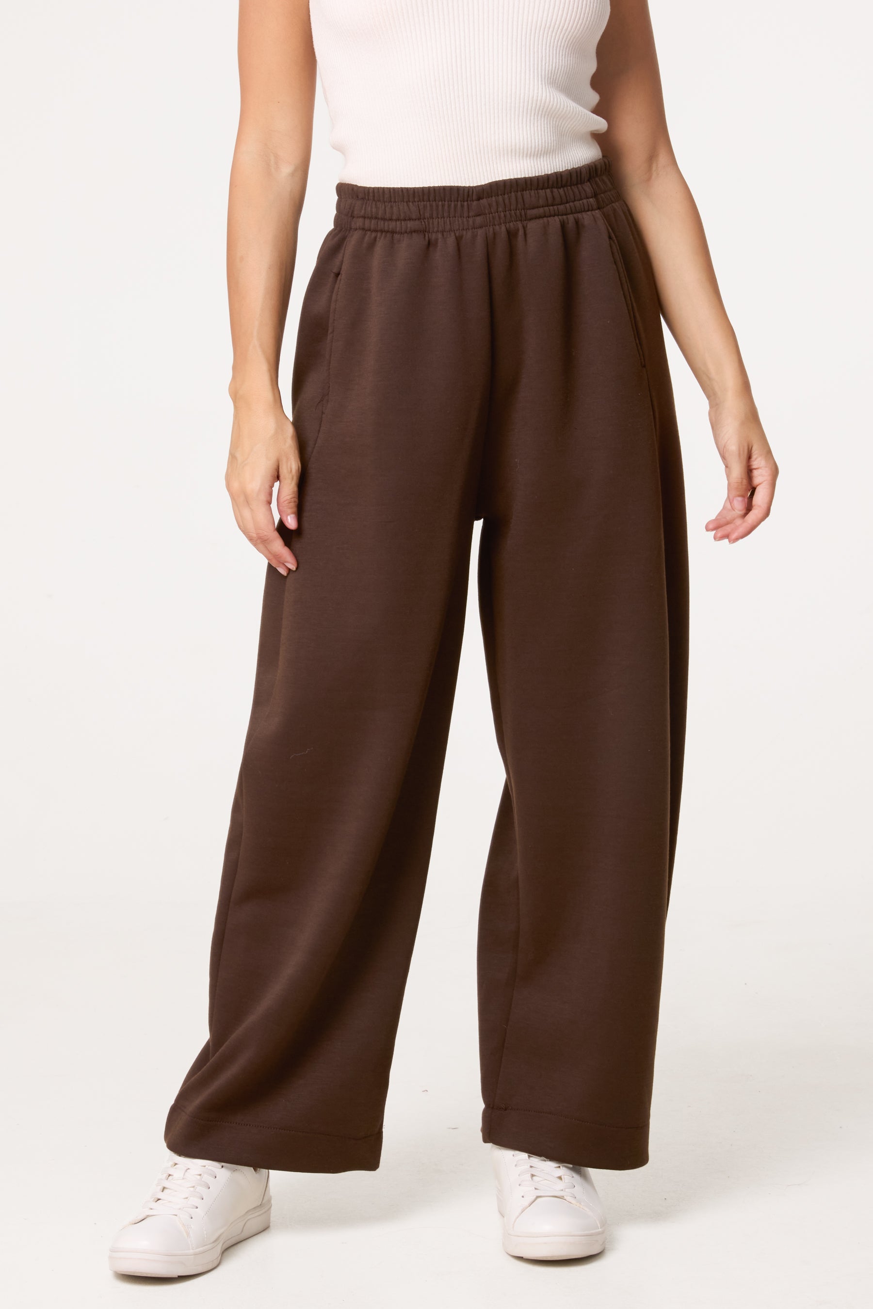 Essential Trousers With Pockets