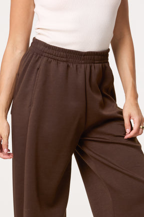 Essential Trousers With Pockets