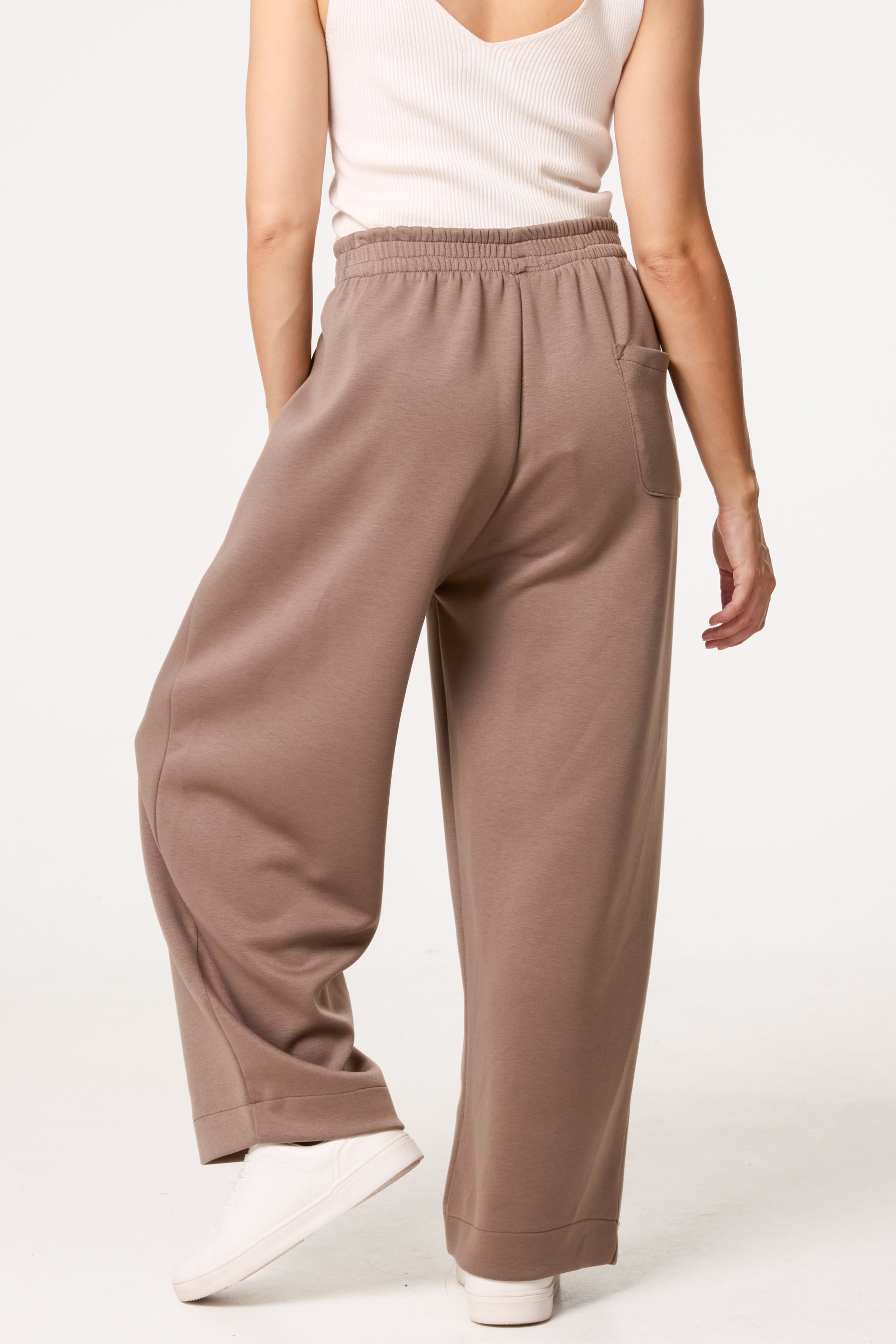 Essential Trousers With Pockets