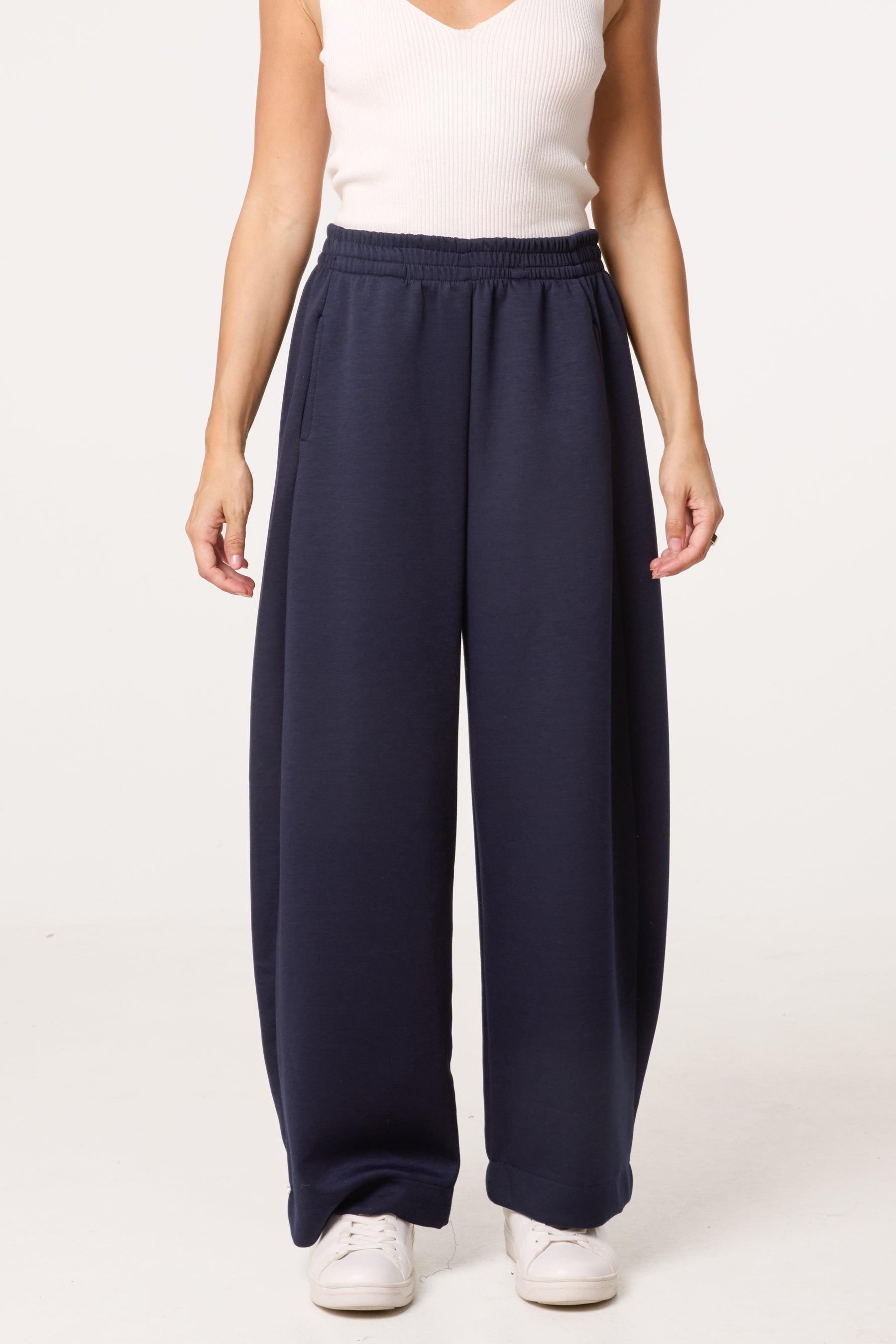 Essential Trousers With Pockets