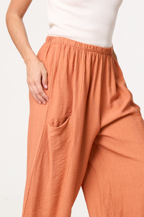 Wide-Leg Relaxed Trousers With Pockets