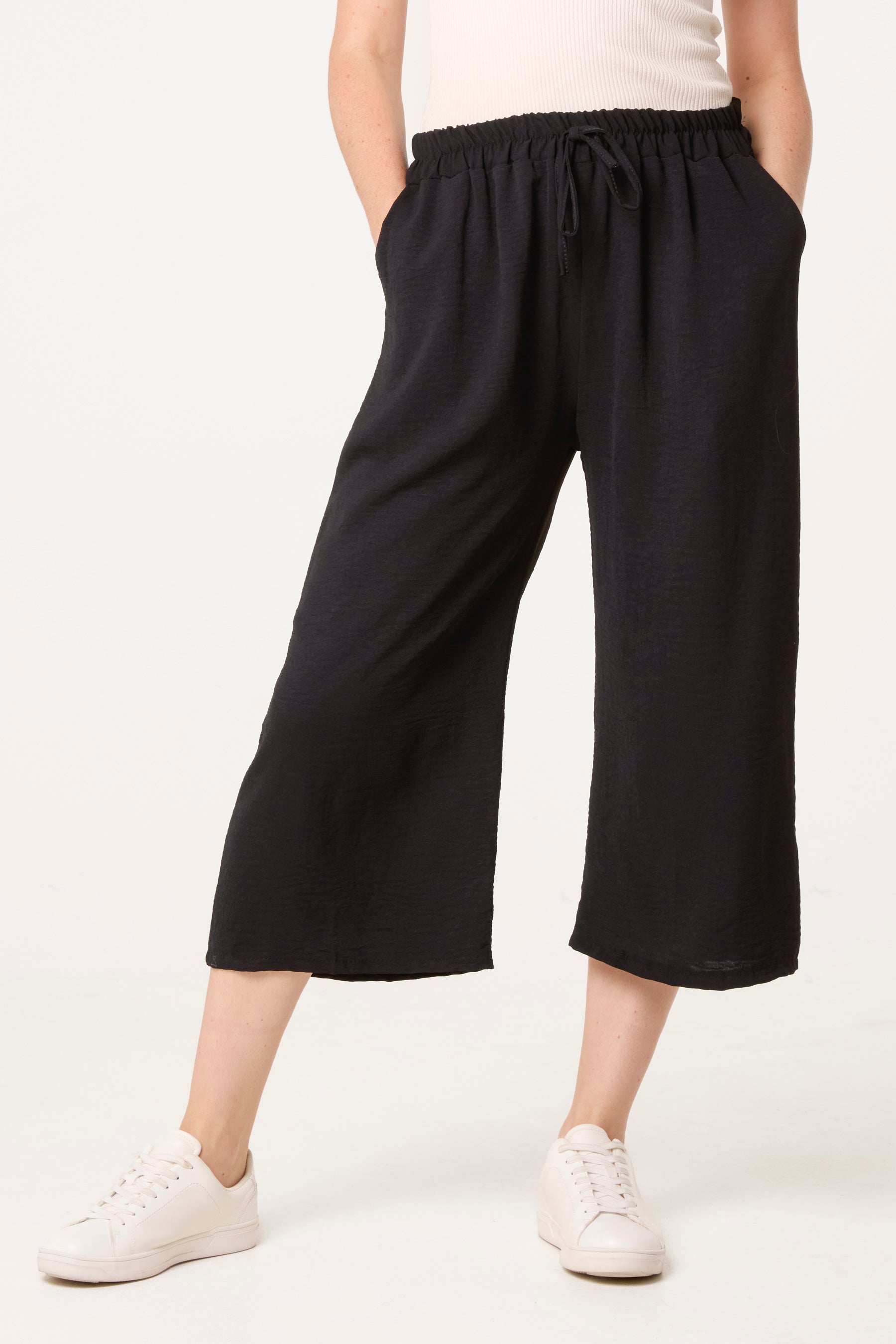 Essential Capri Wide Leg Trousers