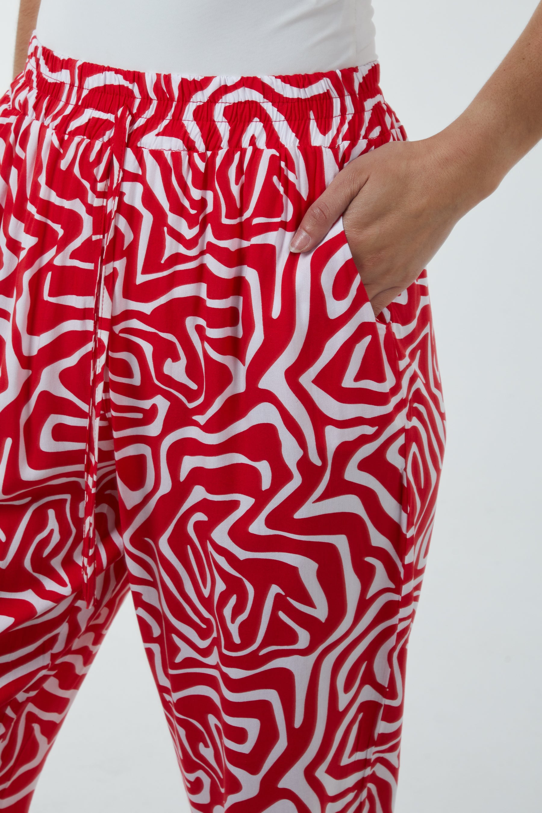 Abstract Swirl Capri Trousers