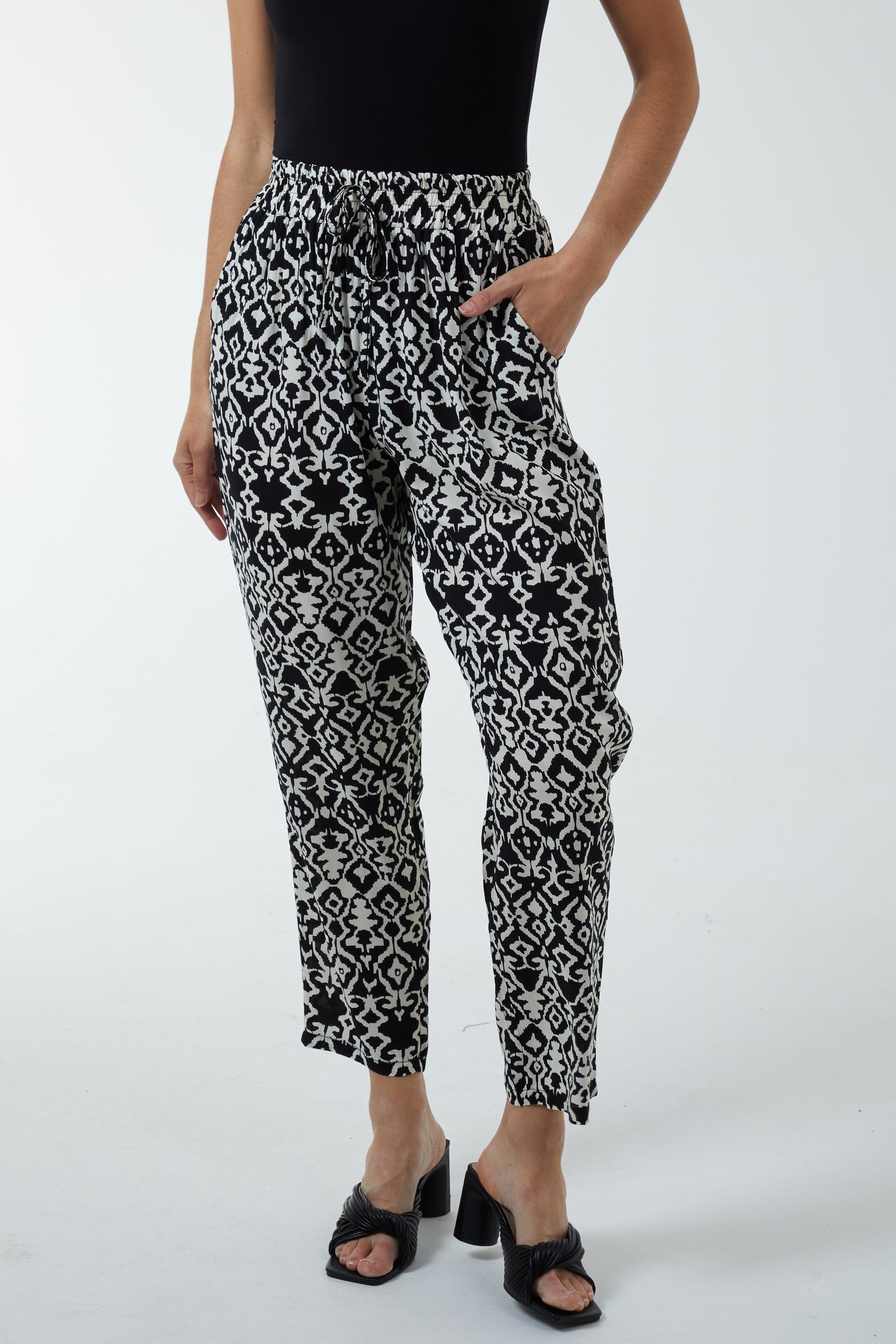 Damask Capri Trousers