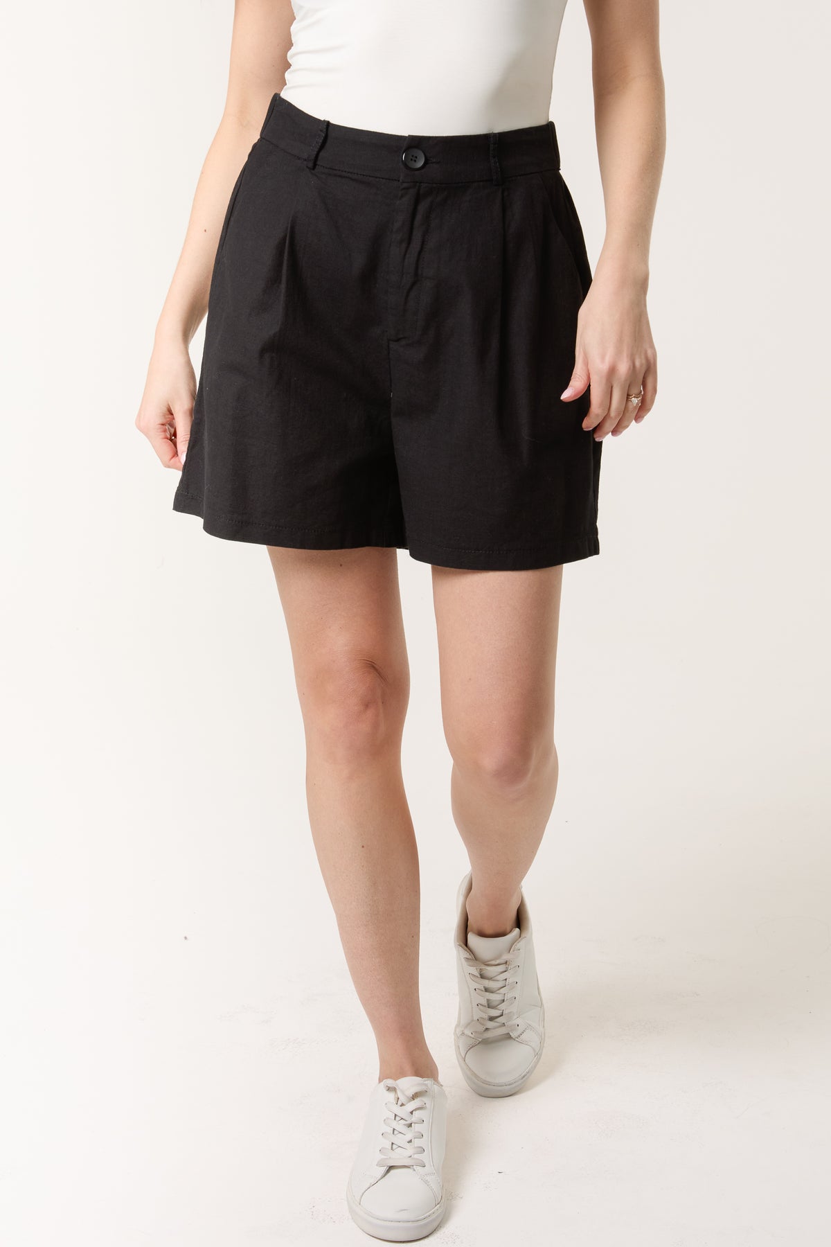 Button-Up Pleated Shorts