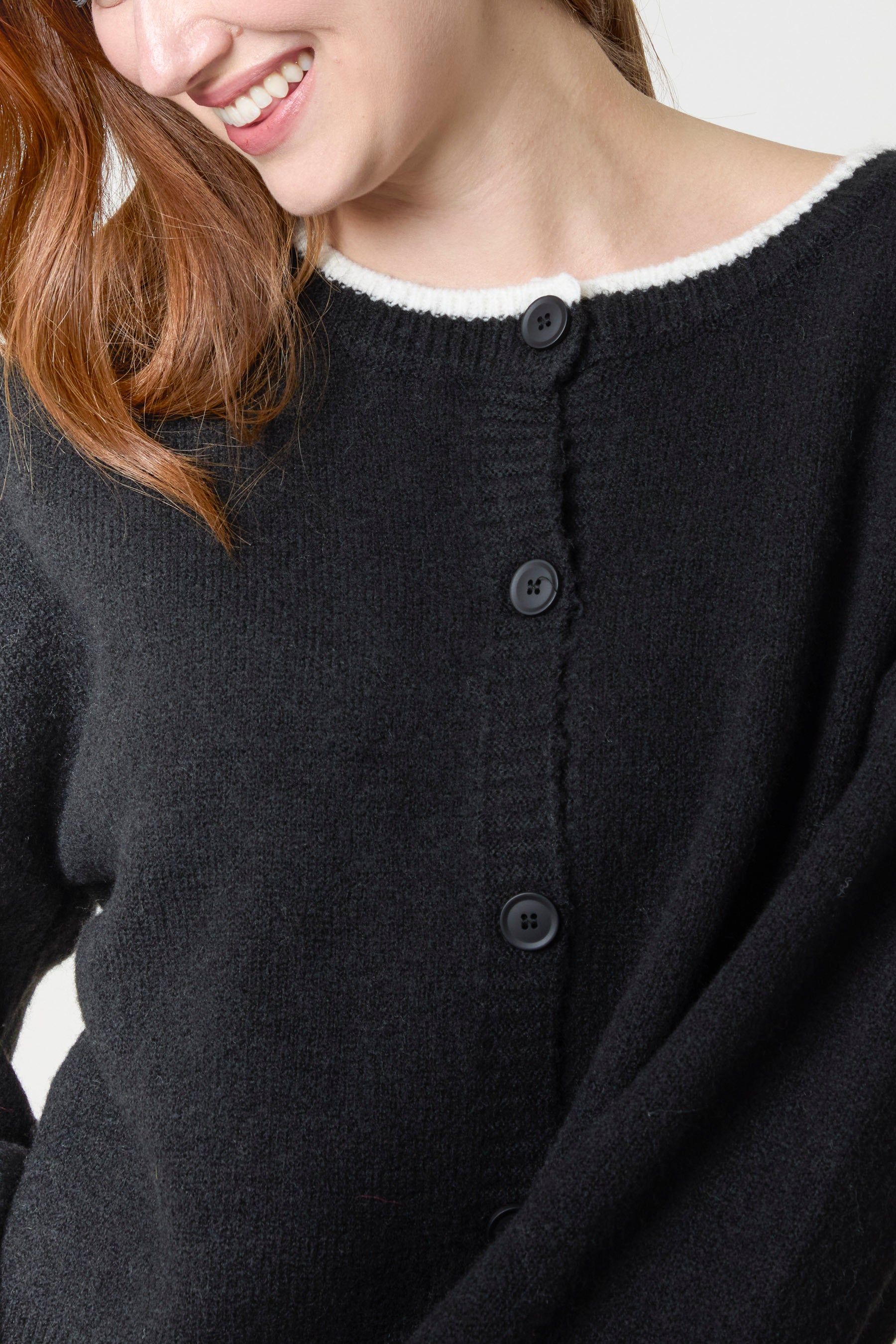 Two-Tone Contrast Edge Cardigan