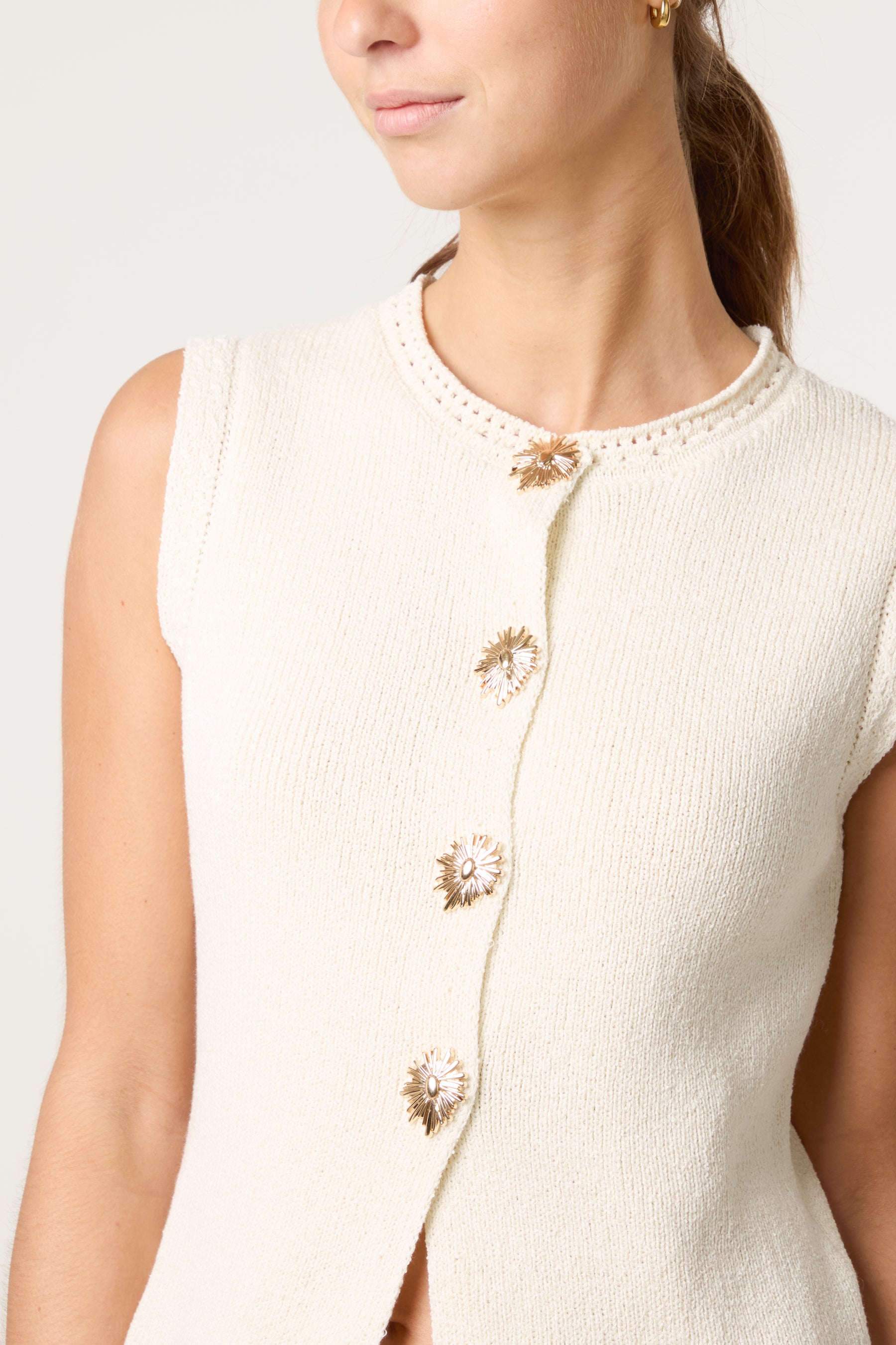 Flower Gold Button Knit Vest