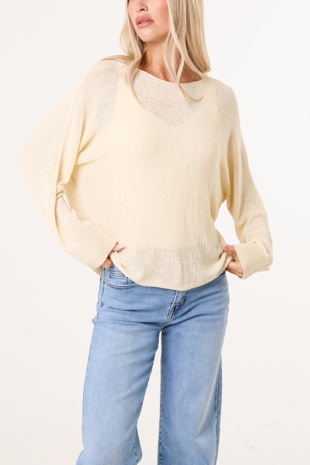 Round Neck Tape Yarn Light Knit Jumper