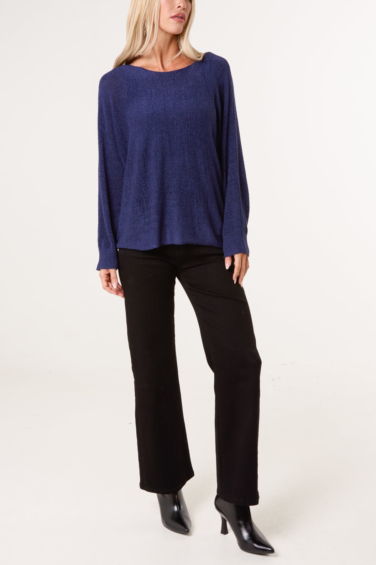 Round Neck Tape Yarn Light Knit Jumper