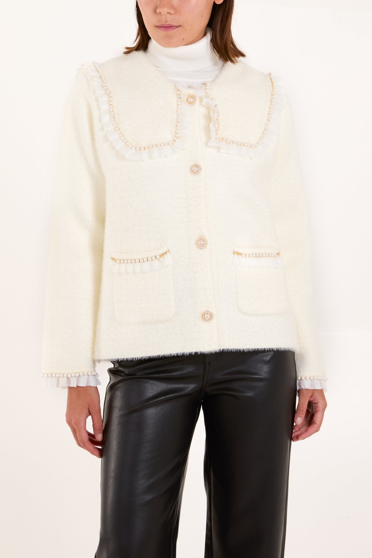 Pearl Edge Peter Pan Collar Jacket