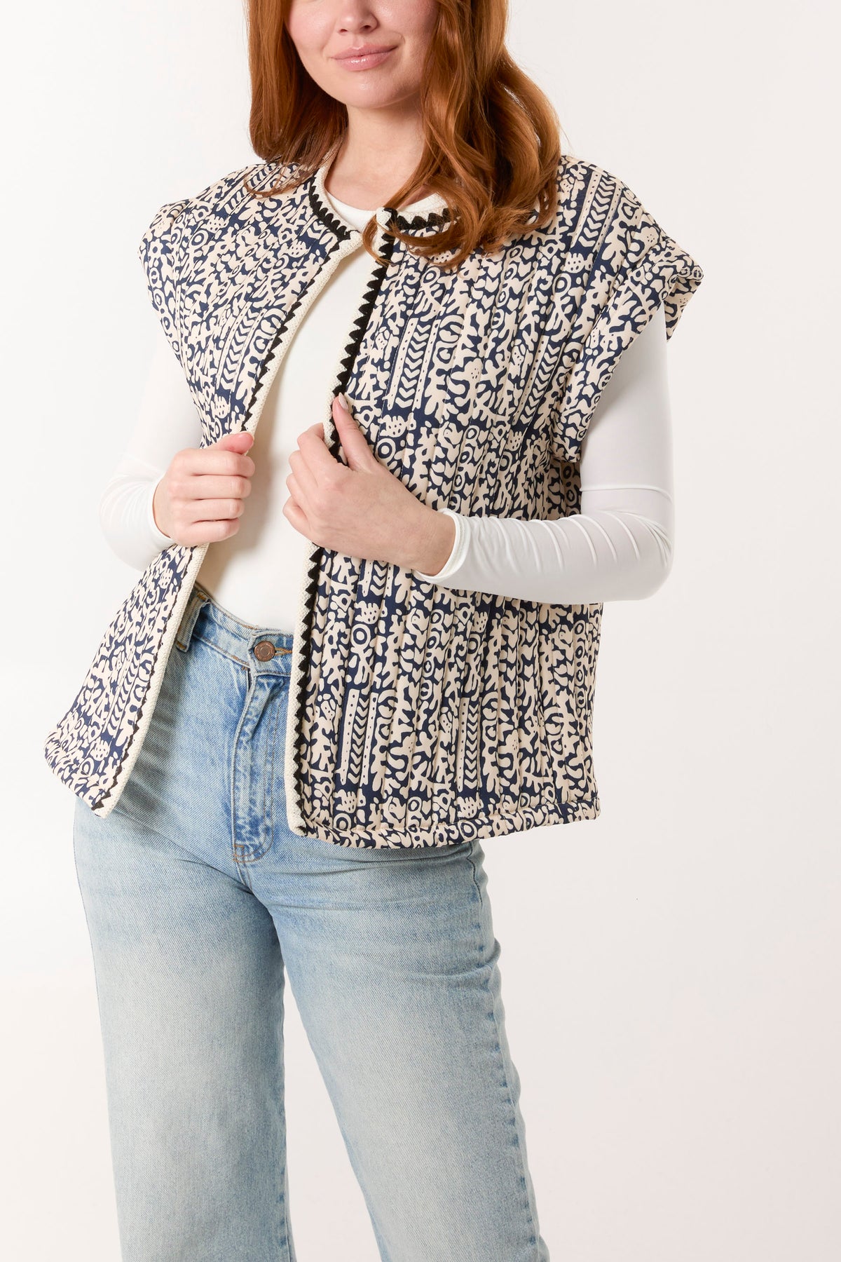 Sleeveless Printed Quilted Jacket