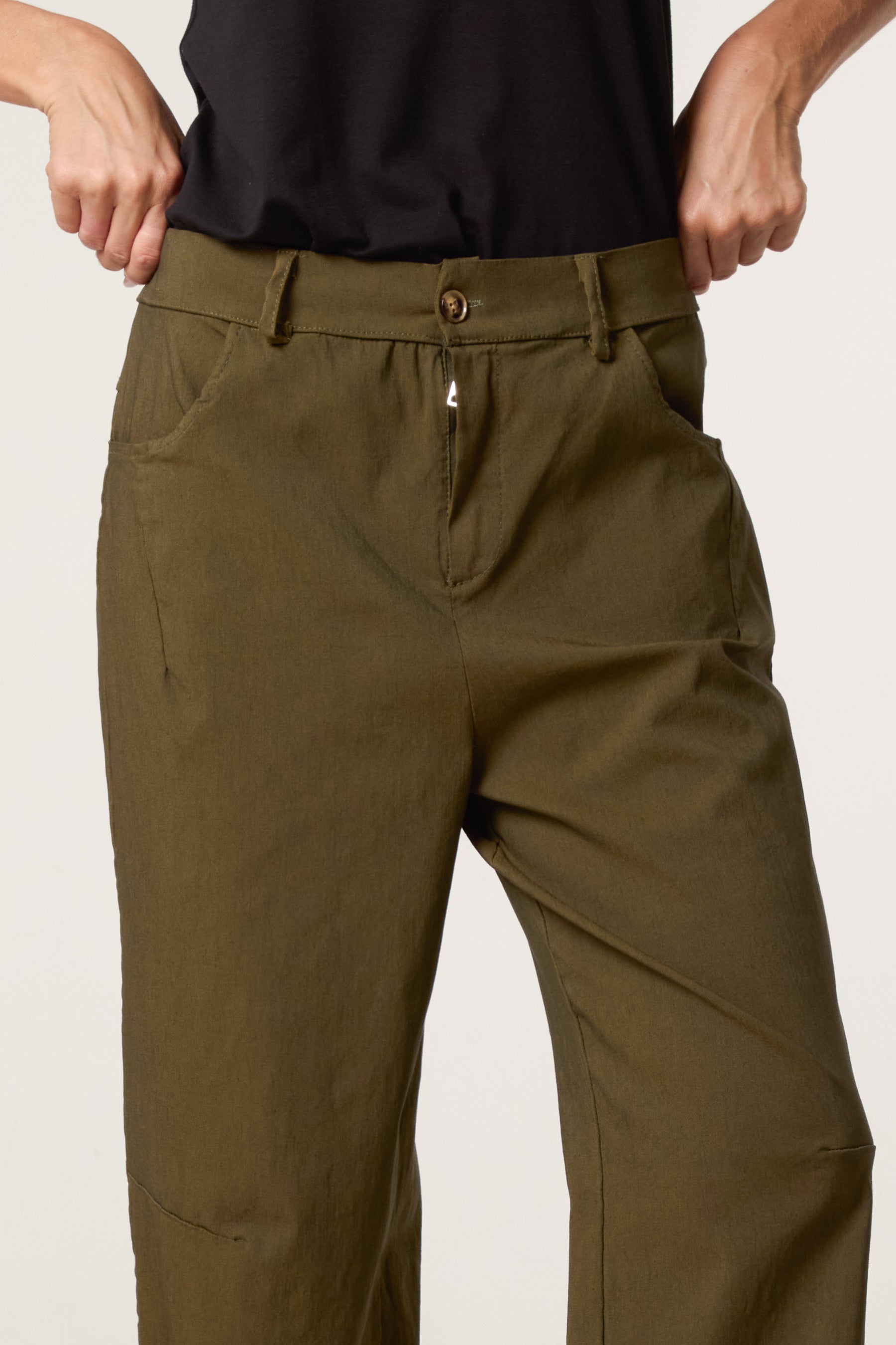 Barrel Leg Button Up Trousers