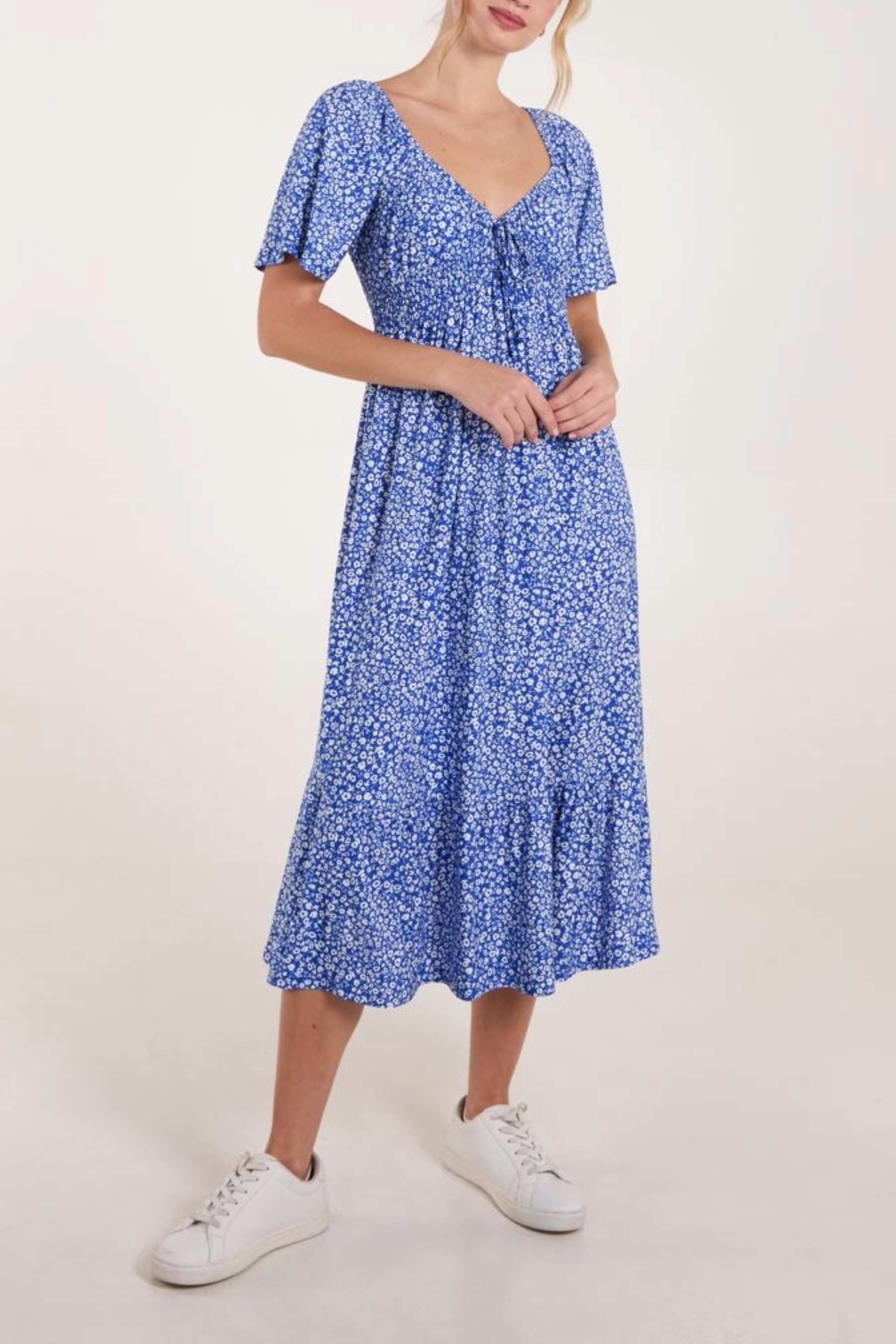 Ditsy Floral Sweetheart Neckline Midi Dress