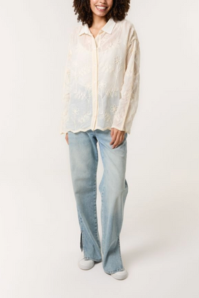 Daisy Embroidered Scallop Edge Shirt