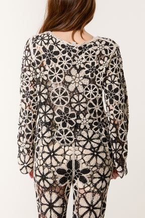 Crochet Flower Monochrome Long Sleeve Top