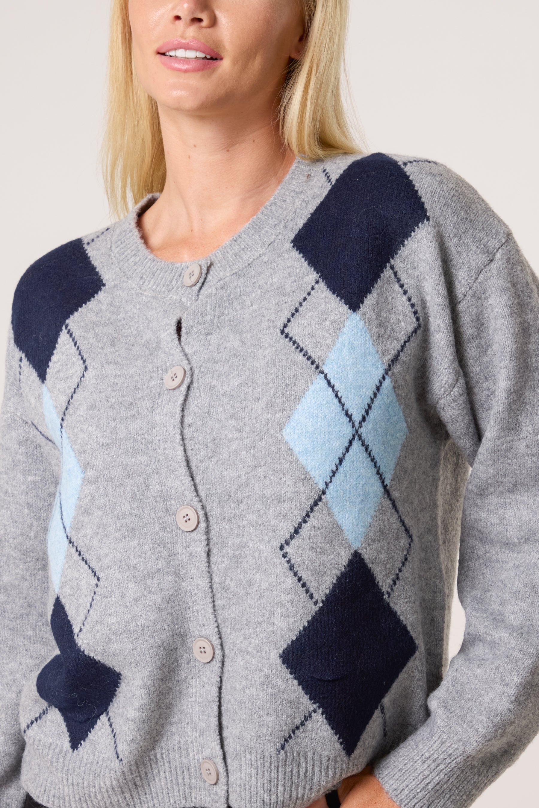 Diamond Argyle Round Neck Cardigan