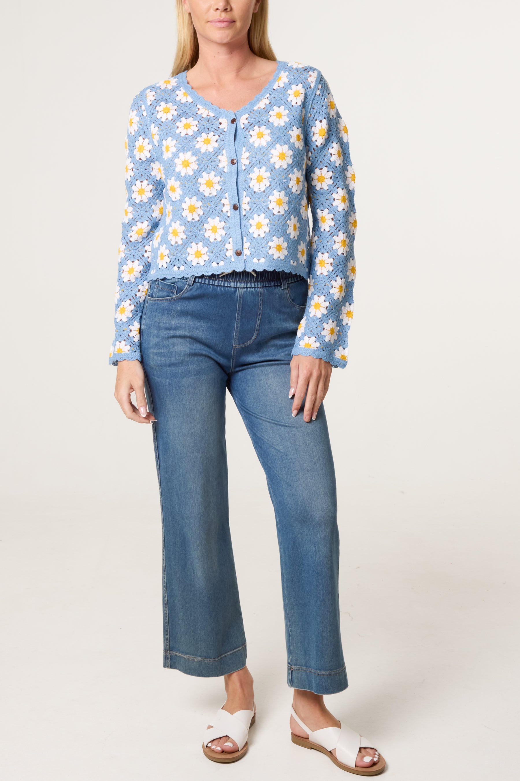 Daisy Crochet Scallop Cardigan