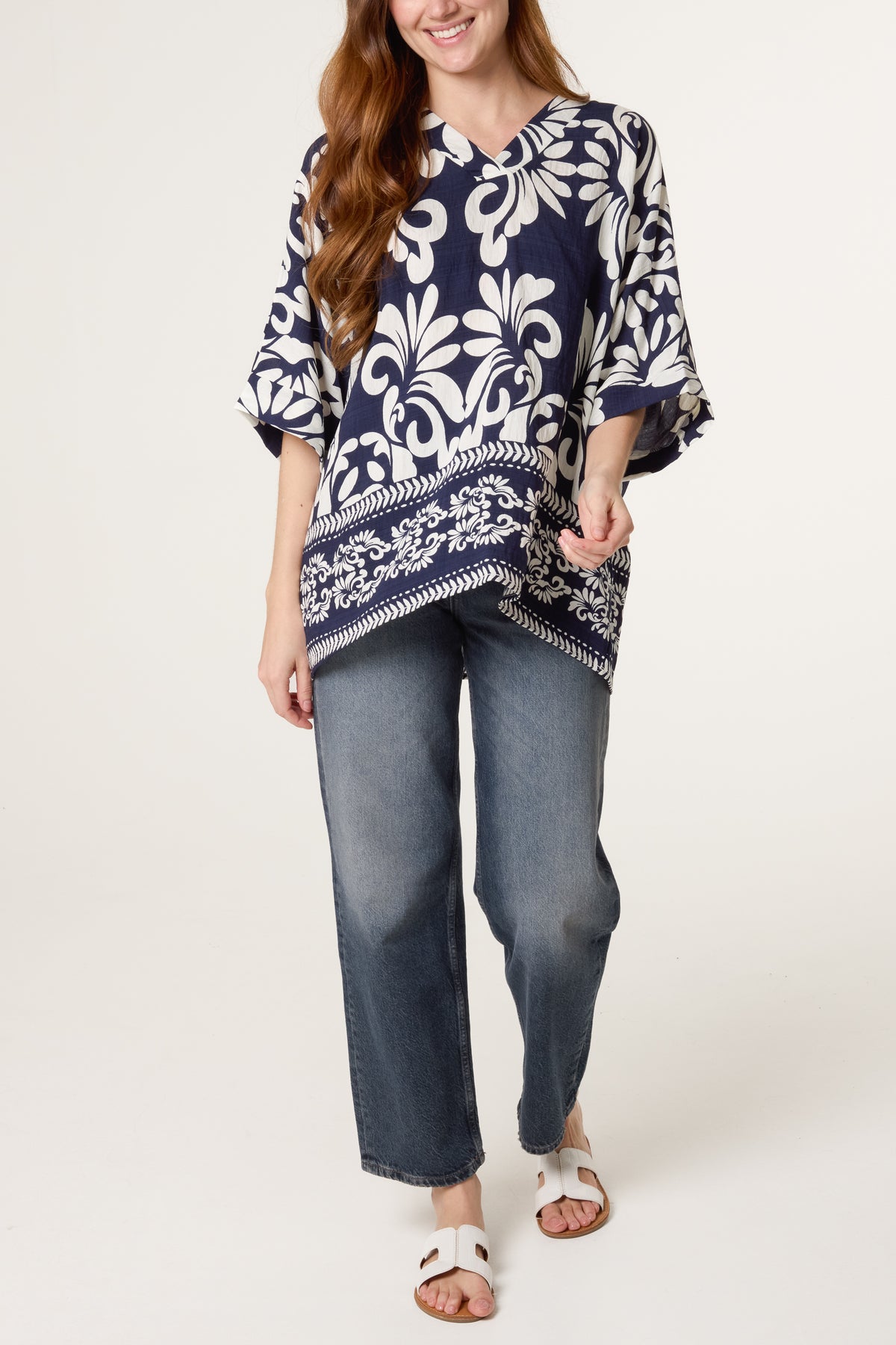 Abstract Leaf Print V-Collar Top
