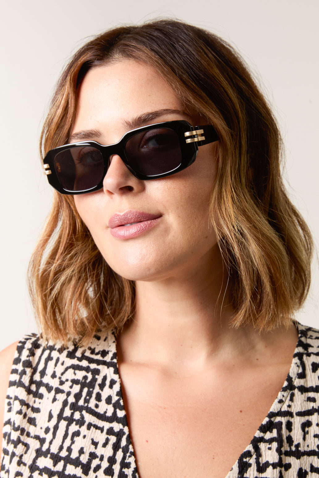 Rectangle Gold Detail Sunglasses