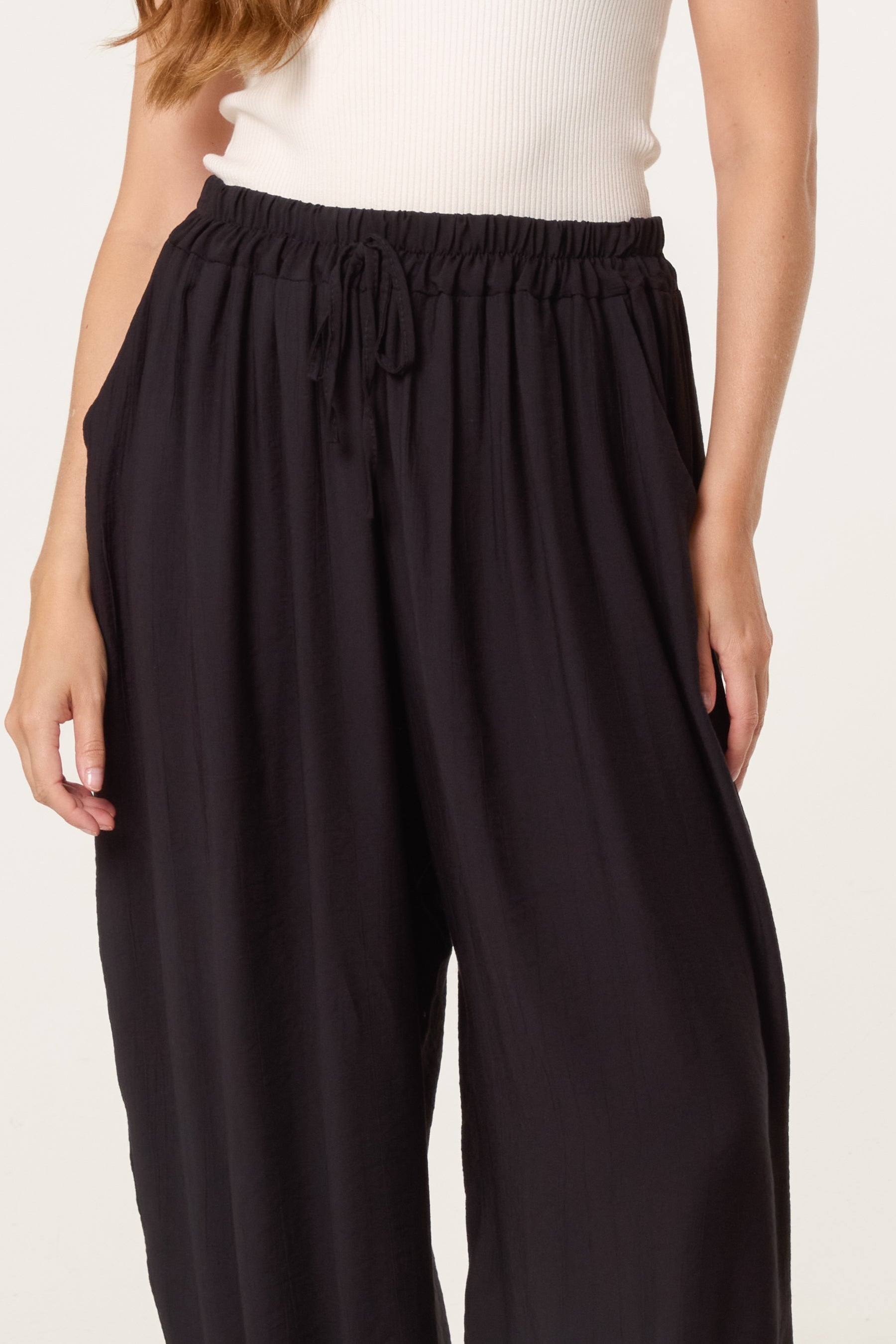 Loose Cuff Trousers With Pockets