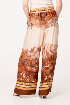 Mountain Print Border Edge Trousers