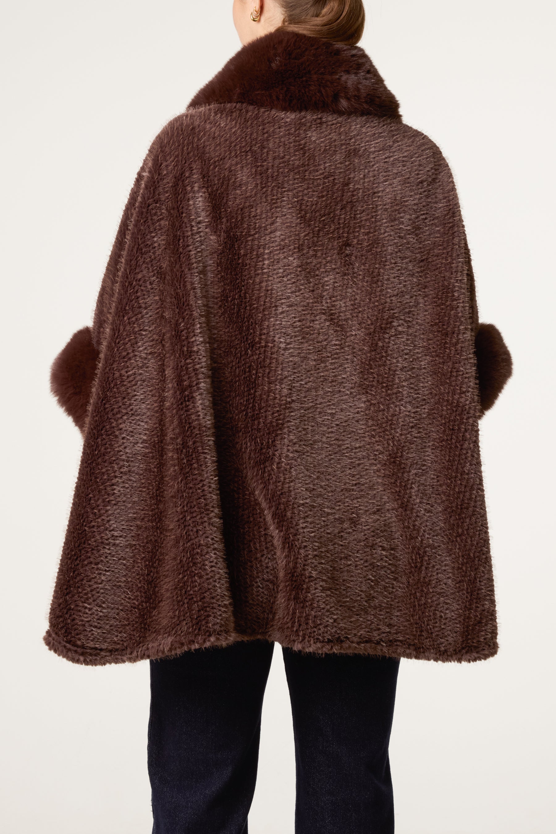 Deluxe Fur Trim & Buckle Detail Cape