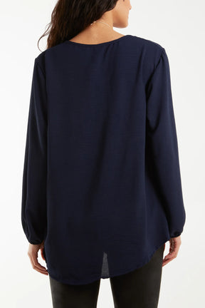 Scoop Neck Necklace Blouse